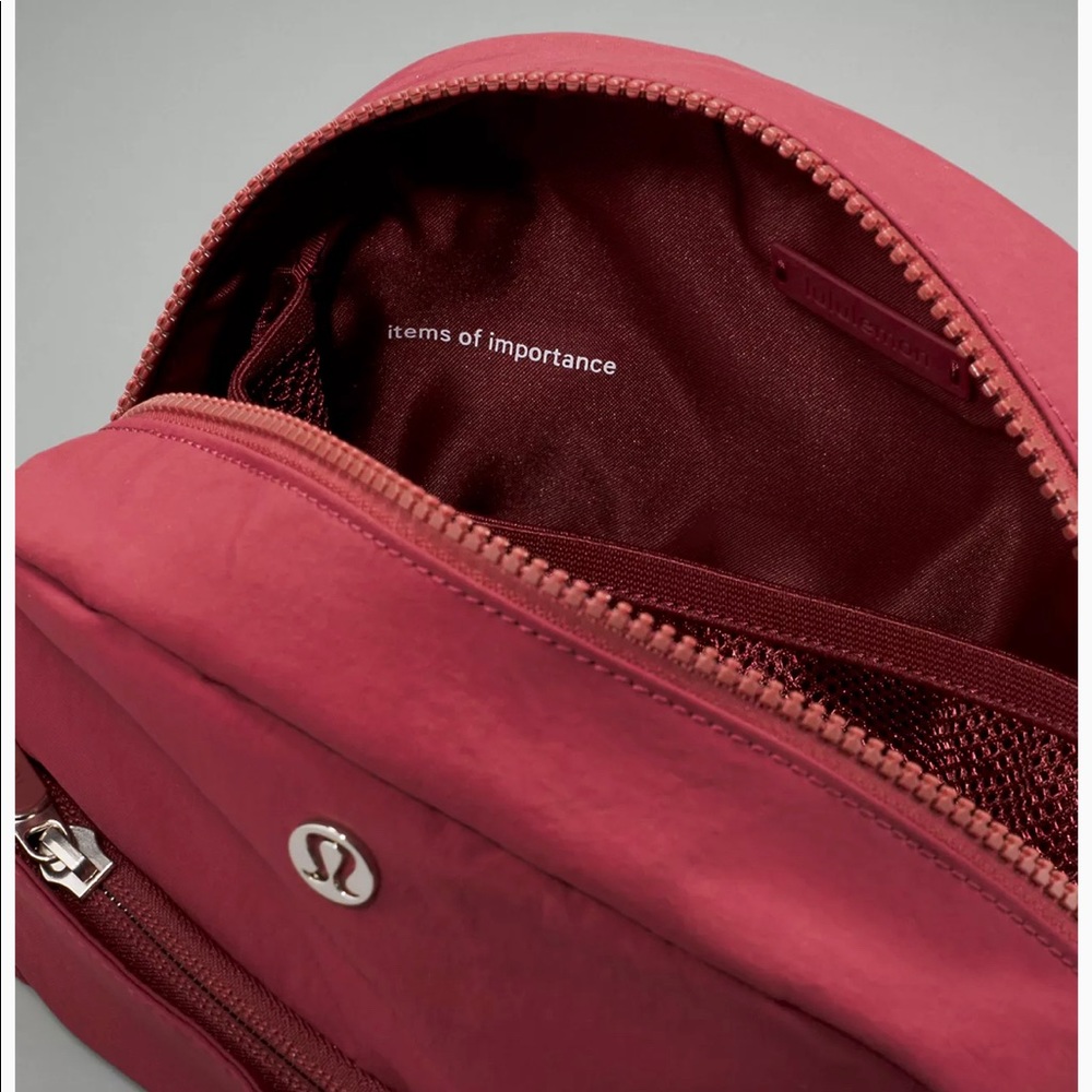 Lululemon🍋Double Zip Pouch-mulled wine - Picture 5 of 13